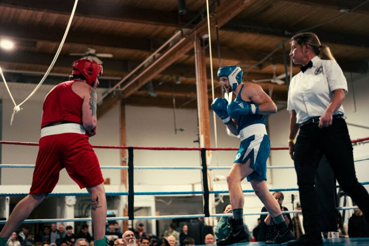 boxing round and match